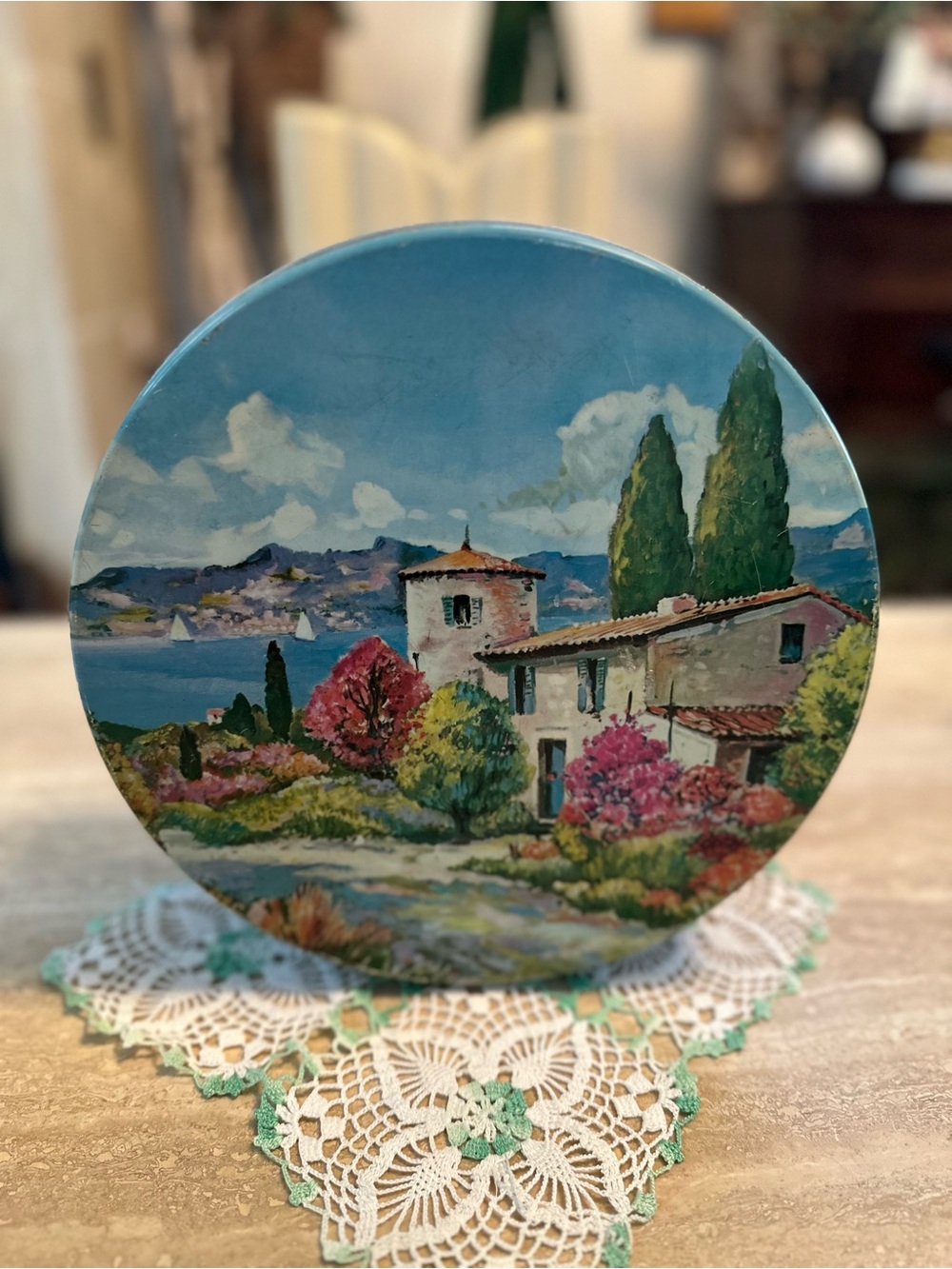 Hand-Painted Mediterranean Cottage Round  Tin box Storage Wall Art - Blue